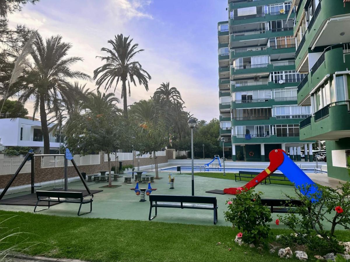 Piso A Pie De Playa Con Piscina Y Vistas Al Mar Apartment Benicassim Ngoại thất bức ảnh
