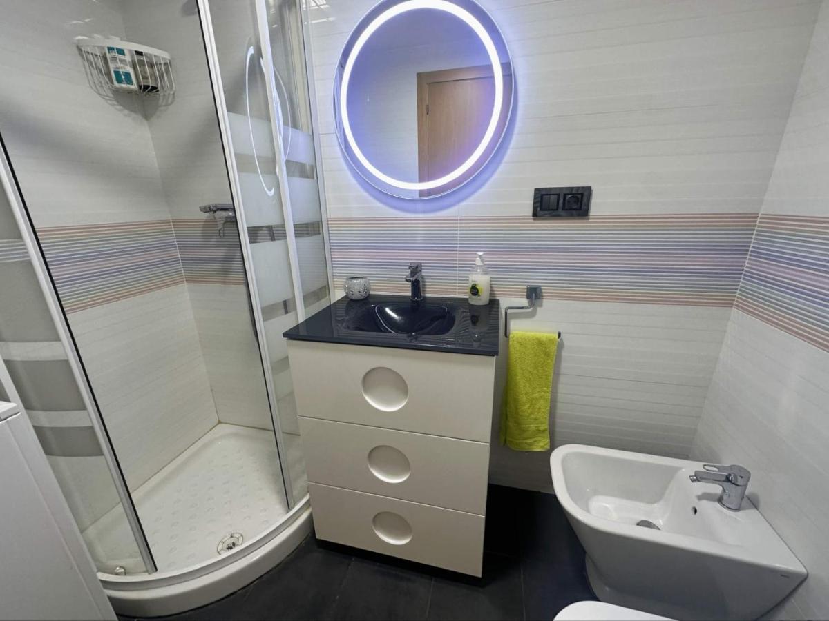 Piso A Pie De Playa Con Piscina Y Vistas Al Mar Apartment Benicassim Ngoại thất bức ảnh
