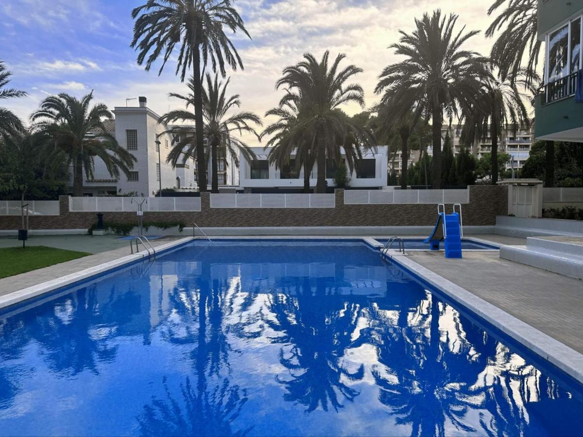 Piso A Pie De Playa Con Piscina Y Vistas Al Mar Apartment Benicassim Ngoại thất bức ảnh